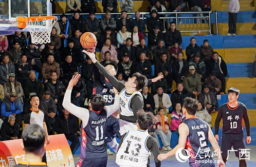 新春走基层丨新球场里 赶大集 网络竞技球